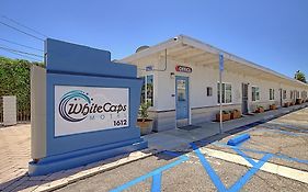 White Caps Motel Ventura Ca